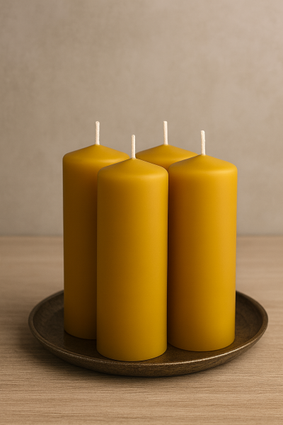 Große Bienenwachskerze – der Star unter den Stumpenkerzen