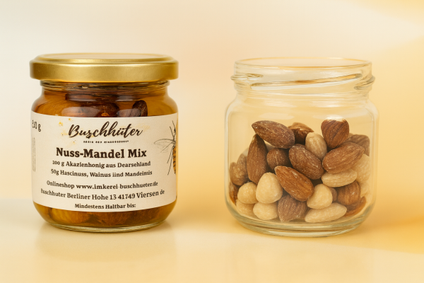 Nuss–Mandel–Mix in Akazienhonig